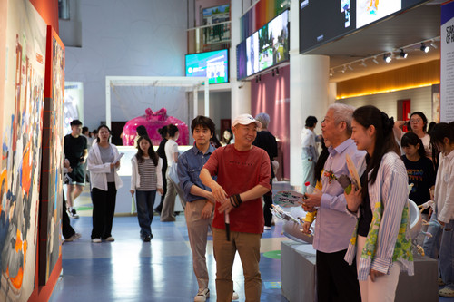 观展现场 (16) 拷贝 2.jpg